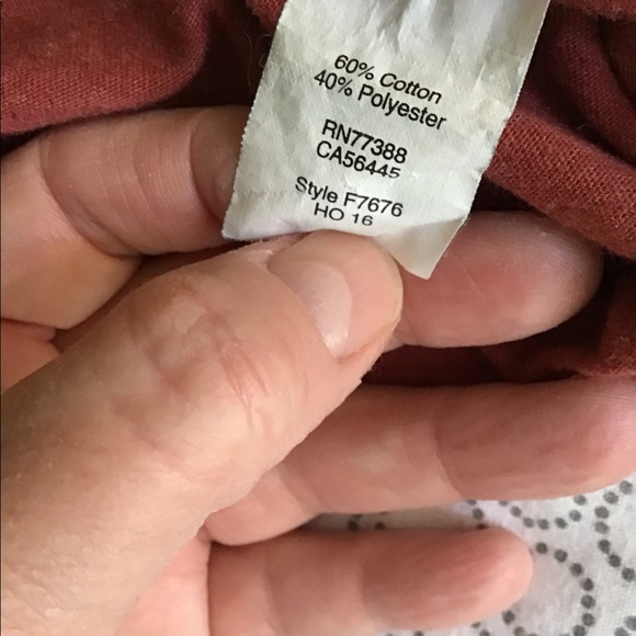 EUC  JCREW TEE.JEEP W/ CHRISTMAS TREE ON TOP 🙃 - Picture 7 of 7